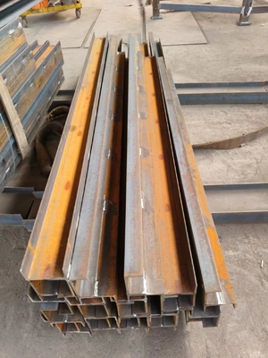 100UC पीएफसी जस्ती समर्थन दीवार पोस्ट 900mm-6000mm